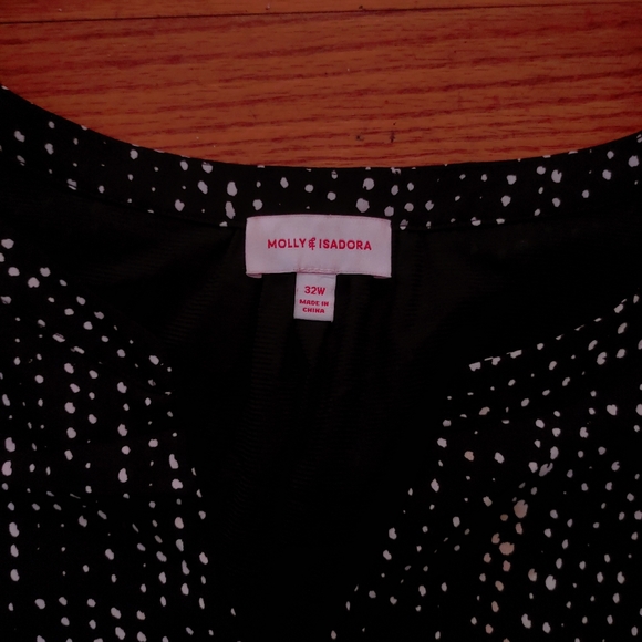 Women's Dress - Picture 1 of 2